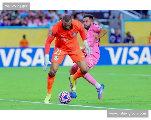 帕尔梅拉斯射手洛佩斯让点,无私风度获赞 帕尔梅拉斯射手洛佩斯让点,无私风度获赞